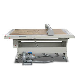 High Effciency Flatbed Cutting Plotter 1950mm Paper Width With High Stepping Motor